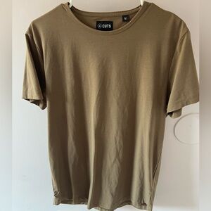 CUTS AO Curve Hem Tee